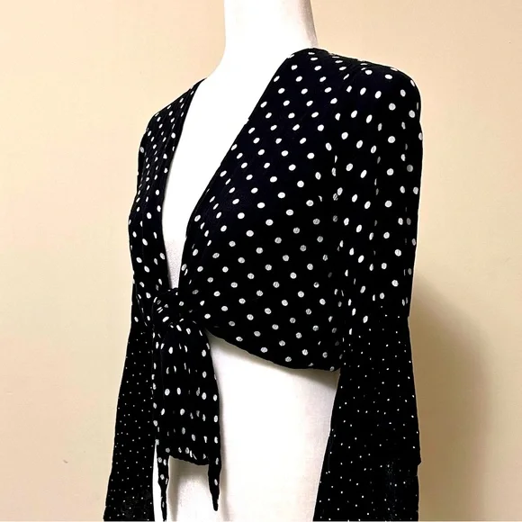 Seven Wonders Black White Spots Crop Top w Tie Wide Bell Sleeves Shirt Blouse 6 - Picture 9 of 16